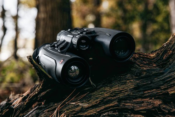 Hikmicro Habrok 4K HE25L 2.0 Binoculares térmicos multiespectro con telémetro + IR 850 940 nm