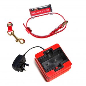 COLLAR Y CARGADOR DETECTOR DE PERRO TERRIER EN MADRIGUERA BELLMAN & FLINT