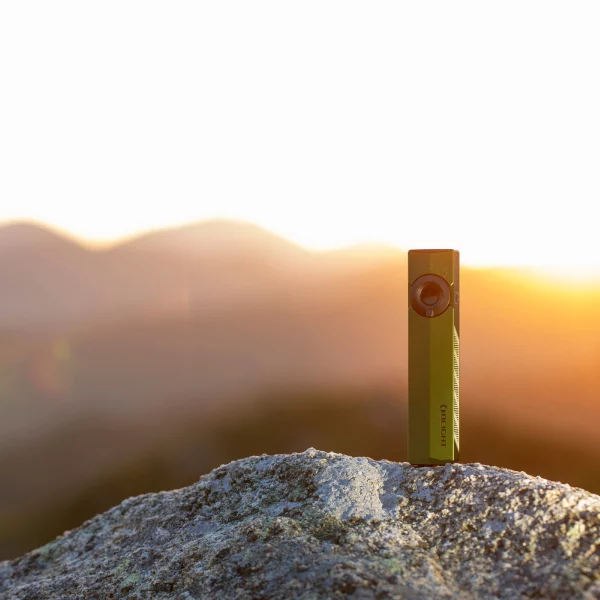 Linterna LED UV con puntero verde Olight ArkPro