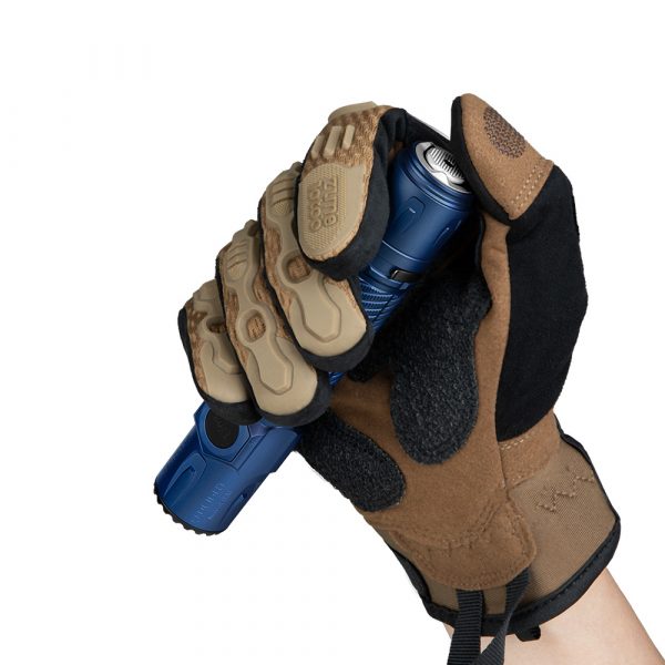 Linterna táctica LED Olight Warrior Ultra 2.500 lúmenes