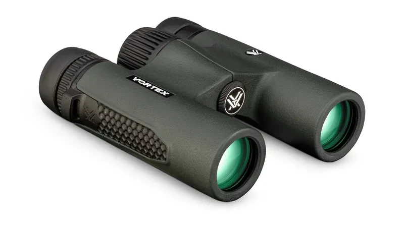 Binocular TRIUMPH HD