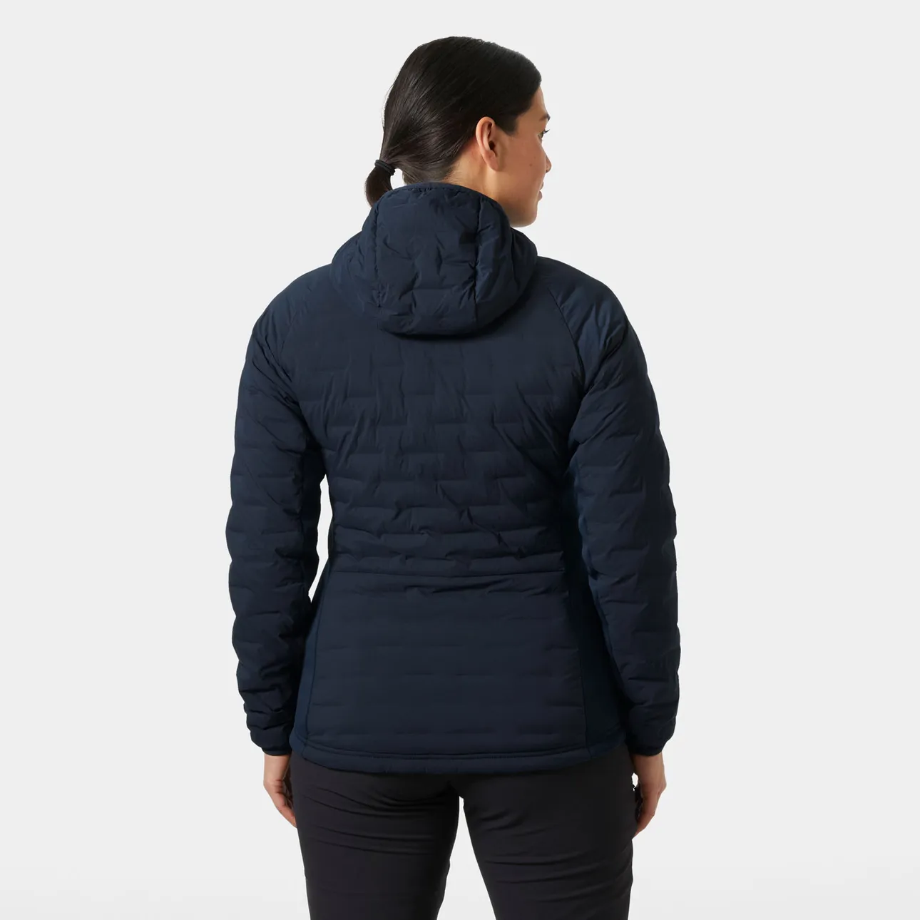 34589_597-1-onbody2 HP Hooded Stretch Insulator Mujer Helly Hansen