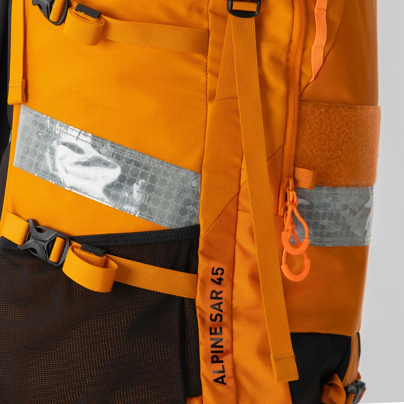 67591_227-3-feature24 Alpine SAR 45 Backpack Helly Hansen